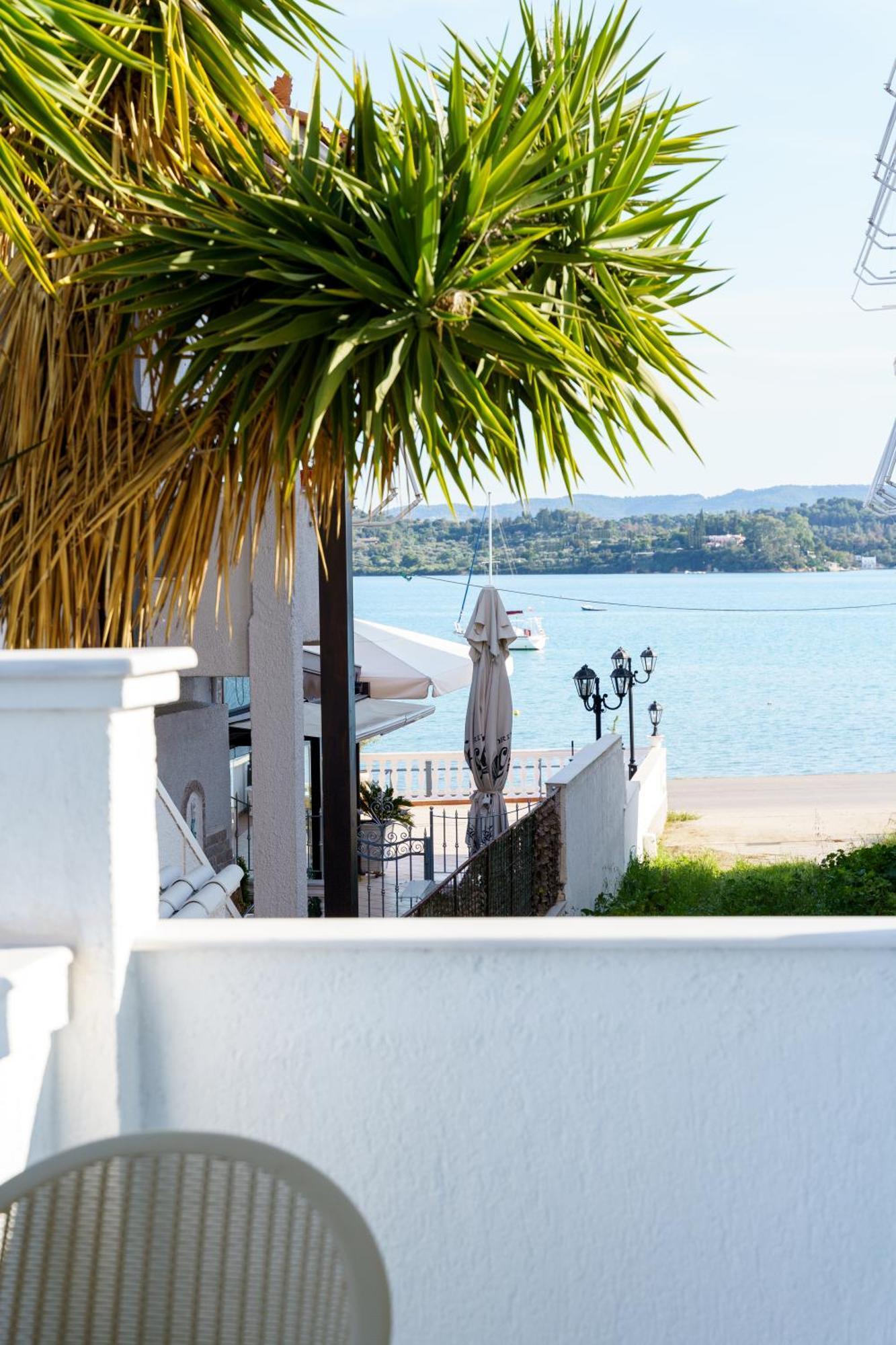 Casa Albastra Rooms & Suites Porto Heli Ngoại thất bức ảnh