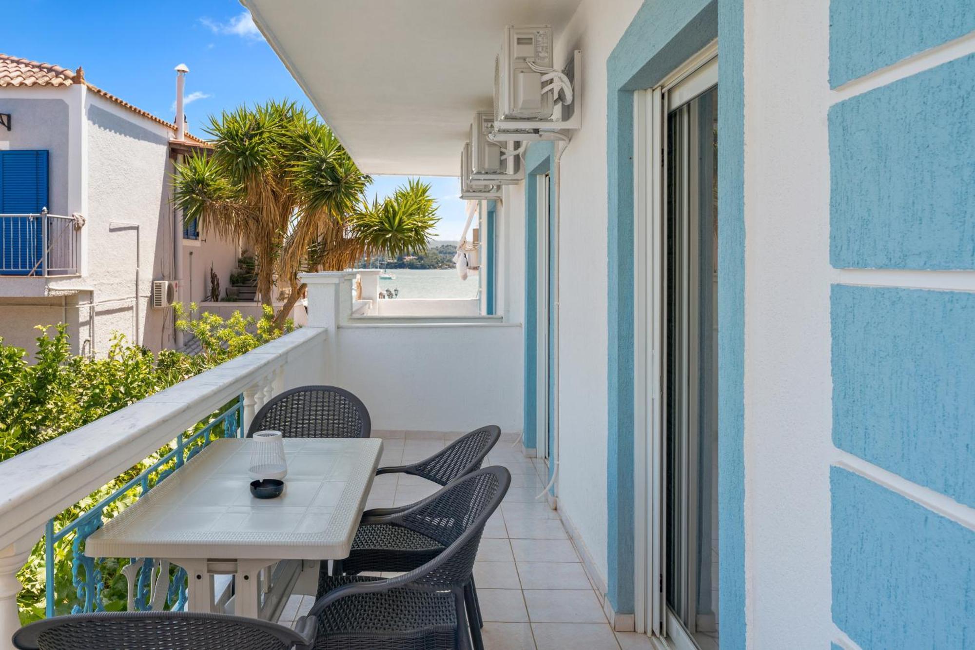Casa Albastra Rooms & Suites Porto Heli Ngoại thất bức ảnh
